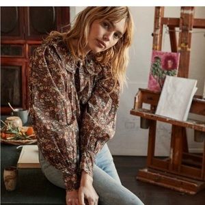 Doen long sleeve floral blouse